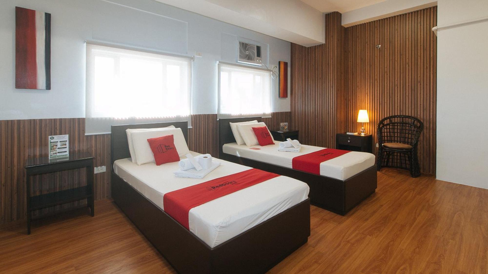 Reddoorz At Bp International Powerhouse Inc Near Sm Manila Hotell Exteriör bild