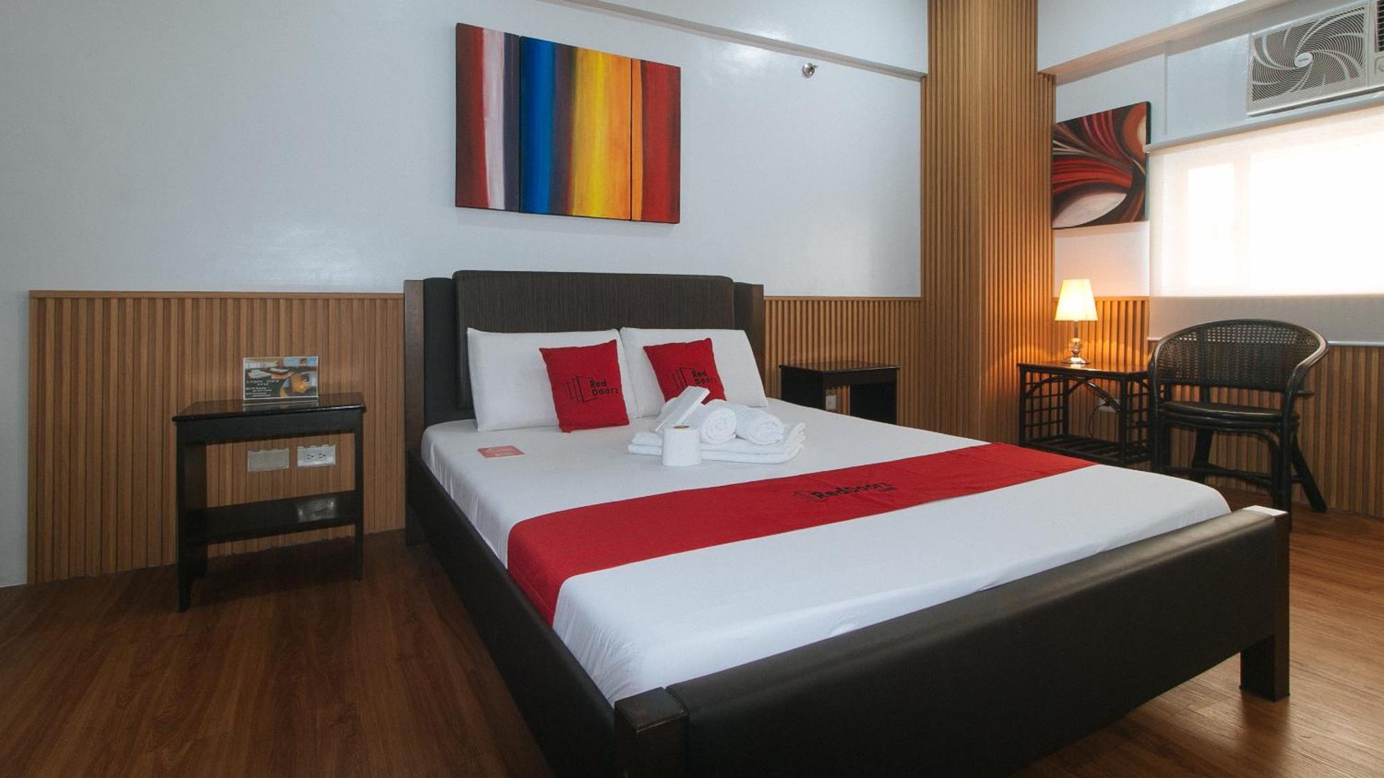 Reddoorz At Bp International Powerhouse Inc Near Sm Manila Hotell Exteriör bild